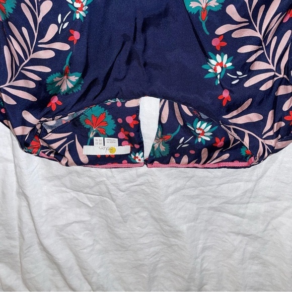Boden Larissa US 16 Navy Blue Floral Blouse 3/4 Sleeve Boho Flowy Top Plus - Picture 4 of 7